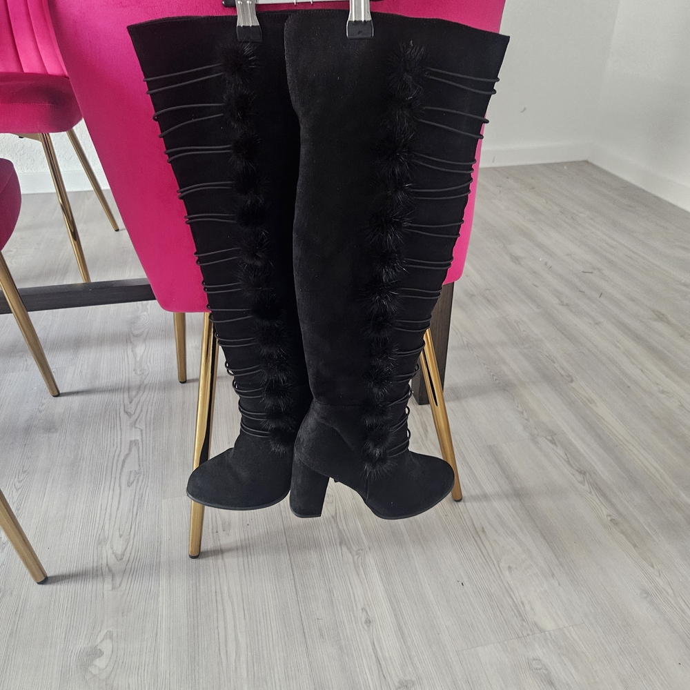 Elegant Black Women's Knee-High Boots